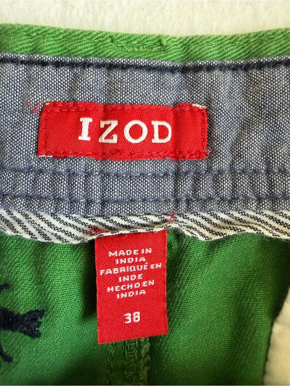 IZOD Lobster Print Chino Shorts Men’s Size 38 Green Embroidered Cotton Preppy